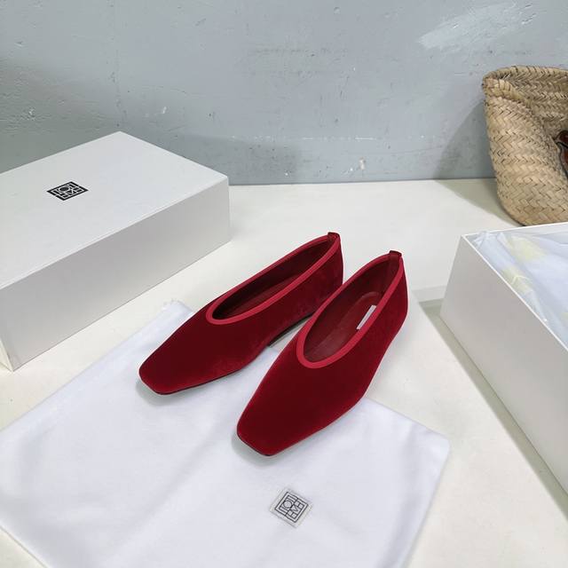 High Quality Factory Niche Fashion Brand Toteme 25 Spring And Summer New Simple