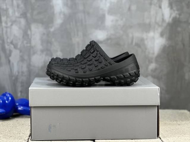 460 Balenciaga Defender Tire Slippers 23Ss Spring And Summer Catwalk Style Cl