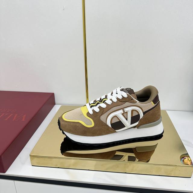 Factory Price Pp High Version Valentino Valentino V Home 25Ss New Casual Thick-S