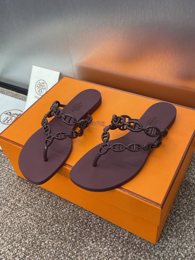 Factory P Price P Hermes Spring And Summer Classic Bouncing Pig Nose Chain Clip