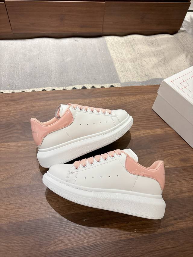 Counter New Spring And Summer Patent Leather Style Sheepskin Lining Women's Men'