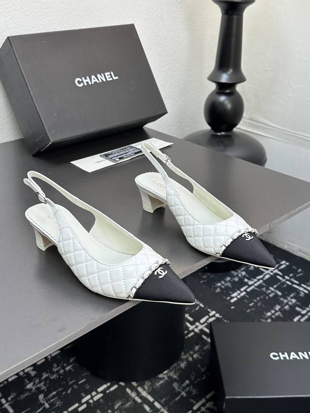 chanel~~Chanel Xiaoxiang Style 2025 New Low-Heeled Splicing Women's Shoes Poi