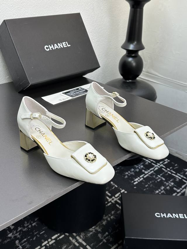 25 The Most Popular High-Heeled Shoes With Gold-Plated Thick Heels And Hollow