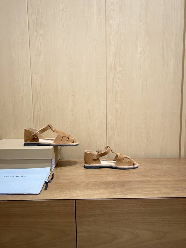 Spanish Niche Brand Steve Mono, A Pair Of Fully Handmade Sandals Made With Goody