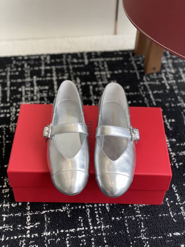 Purchasing Agent Level Salvatore Ferragamo 25Th Year New Gancini Ballet Flats Wh