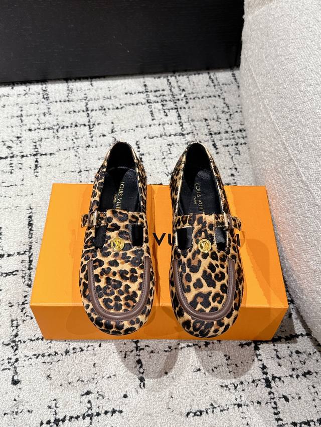 louisvuitton 25 The Latest Horse Hair Loafers For Summer Simple, Exquisite, H