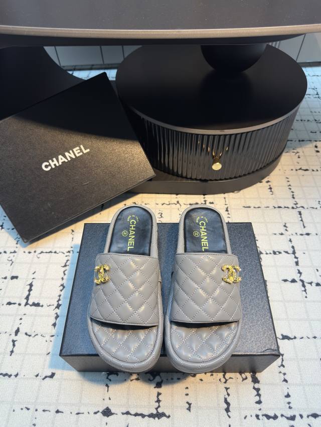 Chanel Diamond-Shaped Double C Pearl Buckle Thick-Soled Sandals Pearl Double C B