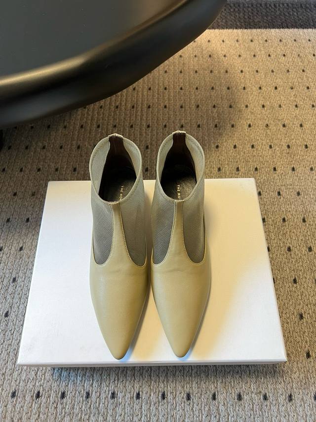 the Row 25Ss Pointed Toe Mesh Short Heel Boots Minimalist And Elegant, Not Me