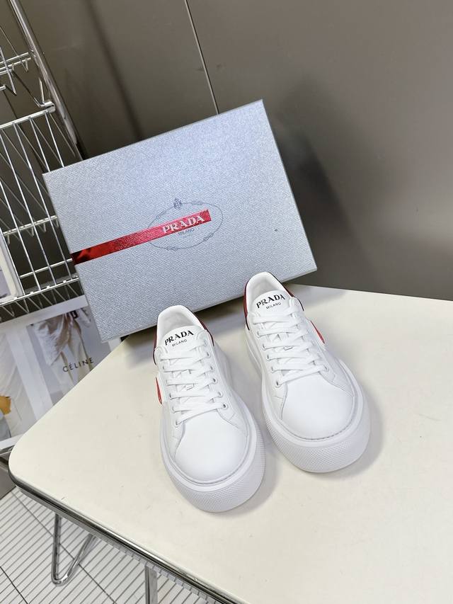 prada Prada's Latest Retro Thick-Soled Couple's Triangle Logo White Shoes Man