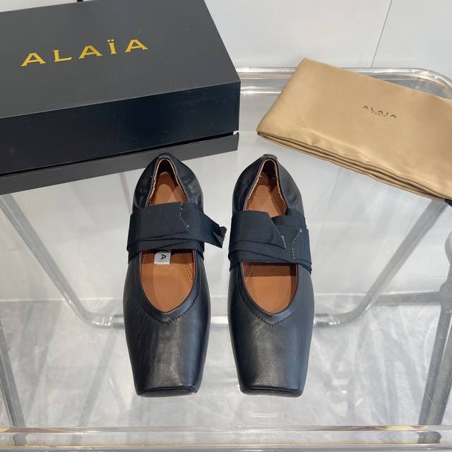 alaia Alaia 24Ss New Style Pig Nose Strap Ballet Flat Shoes Azzedine Alaia Fr