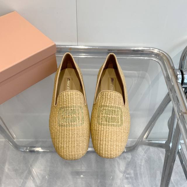 miu Miu Spring Grass Embroidery Single Shoes Miumiu Flat Micro-Logo Sandals S