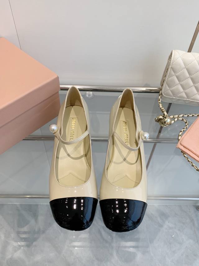 miu Miu Miu Ss25 Early Spring Catwalk New Thick Heel Round Head Mary Jane Bow