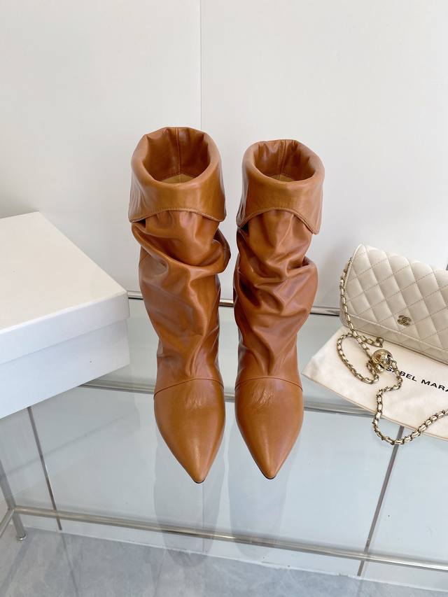 Isabel Marant Autumn And Winter Catwalk Style Stacked Boots. A Pair Of Boots Tha