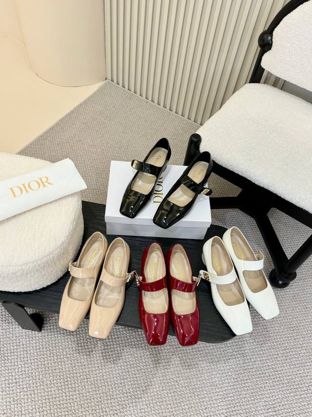 Dior's New Mirrored Cowhide Leather Lining Sheepskin Foot Pads Goat Leather Dior