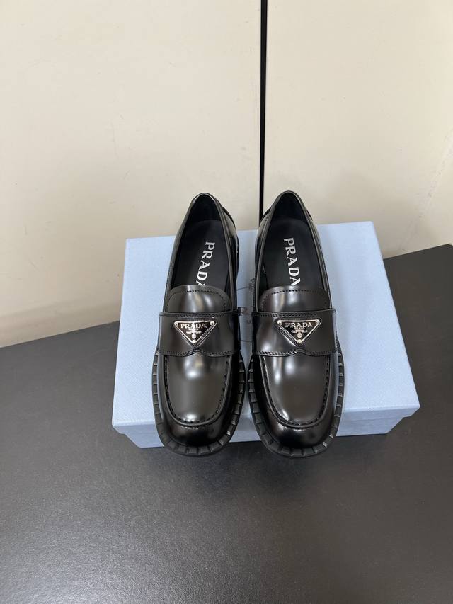 prada Prada 25 Spring And Summer Hit Retro And Fashionable Loafers Are Casual