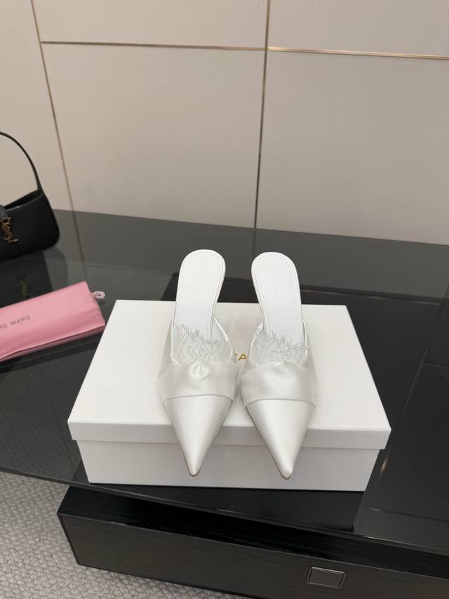 abing Wang High-Heeled Half-Slippers What Is A Sexy Weapon? It's None Other T