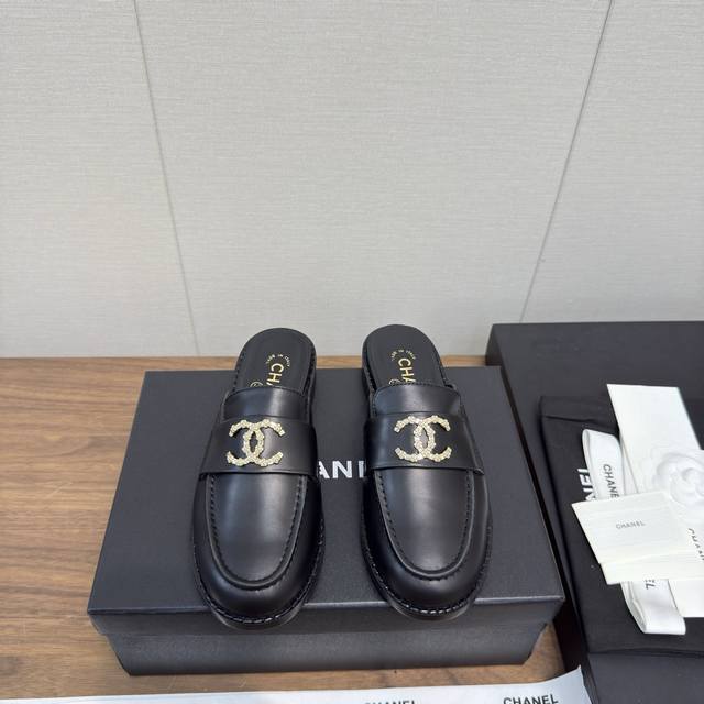 chanel 25 Spring/Summer Diamond Buckle Letter Logo Loafers Can Be Worn All Ye