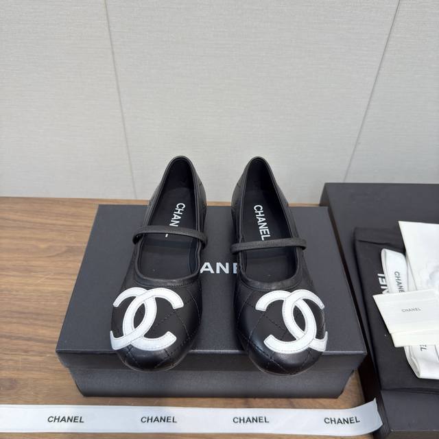 Chanel 25 S New Mary Jane Ballet Flat Heel Shoes Series High Version With White