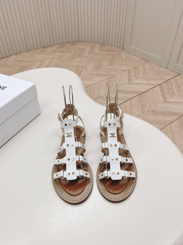 Celine Roman Sandals Are Retro And Fashionable. They Are Still The Best. Simple,