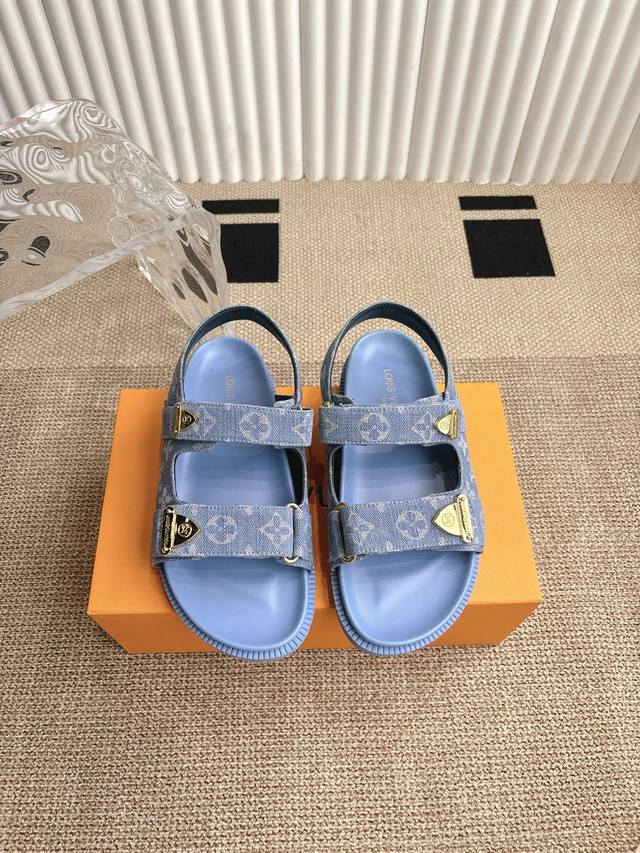 louis Vuitton Louis Vuitton Latest Fashion Casual Half Sandals Purchasing Age