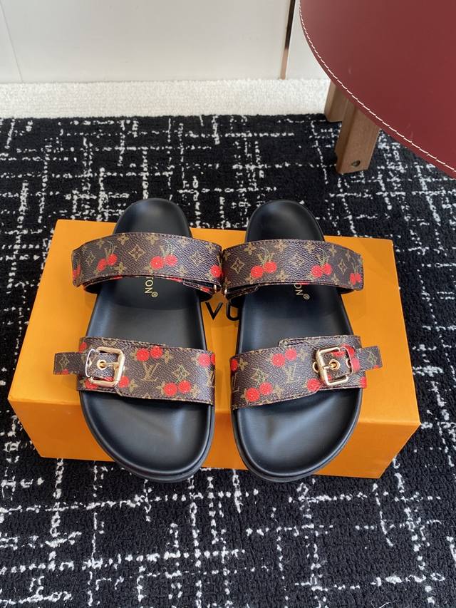 Purchasing Level Lv2025Ss Cherry Series Spring And Summer New Slippers Velcro Ad