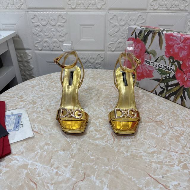 dg. Top Version. High Quality 2025 New Exclusive Mold Dg Big Gold Buckle Heel