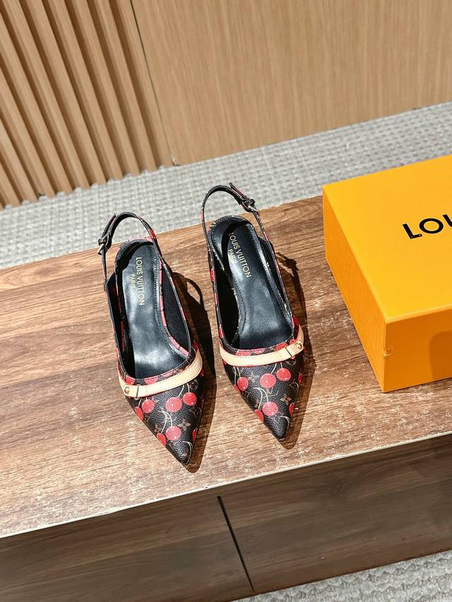 Louis Vuitton New Cherry White Old Flower Pattern Thin Strap Pointed Cat Heel Sa