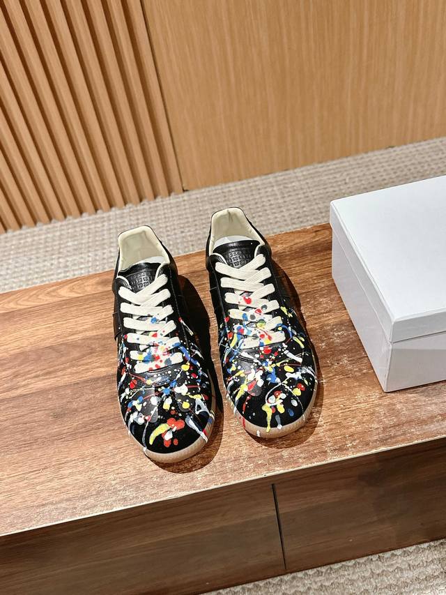 Men +10#Graffiti Mm Margiela Retro Dexterity Shoes. This Pair Of Replica Is Made