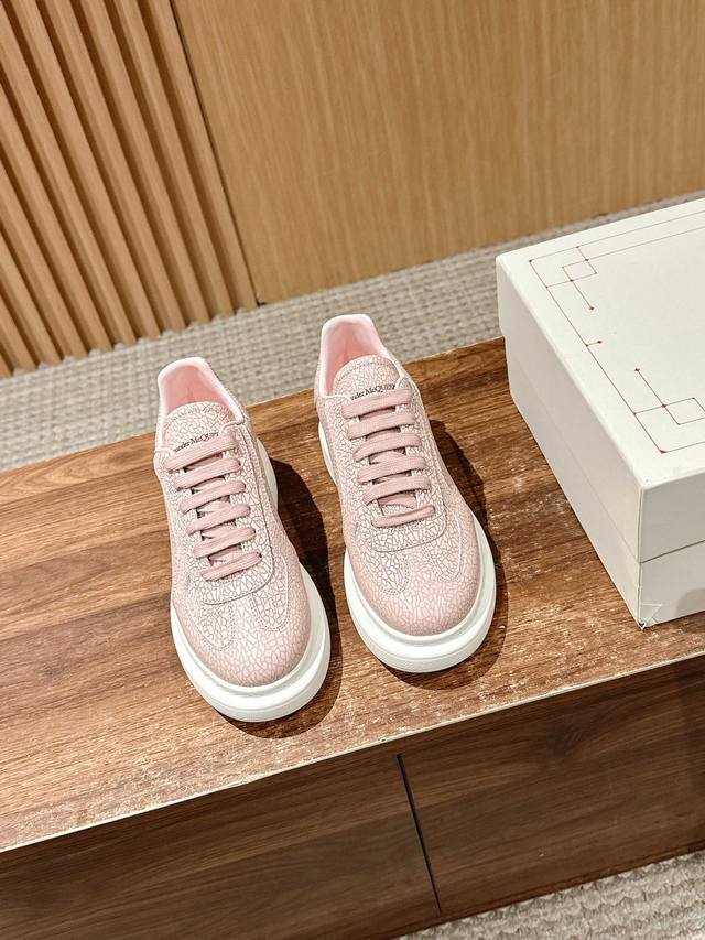 Women's Size Only, Dexun Pink Skin Crack# Mcqueen Is Undoubtedly The Classic Kin