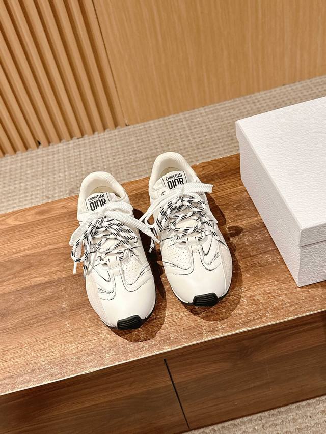 Made In Dongguan-#Dior's New Sneakers Define Your Fashion Steps. Boldly Using In