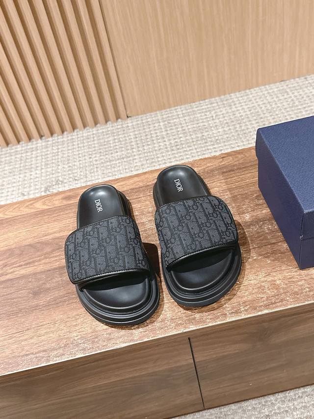 Men's Size Only#Dior's New Velcro Men's Slippers Are Full Of High-End Feeling. T