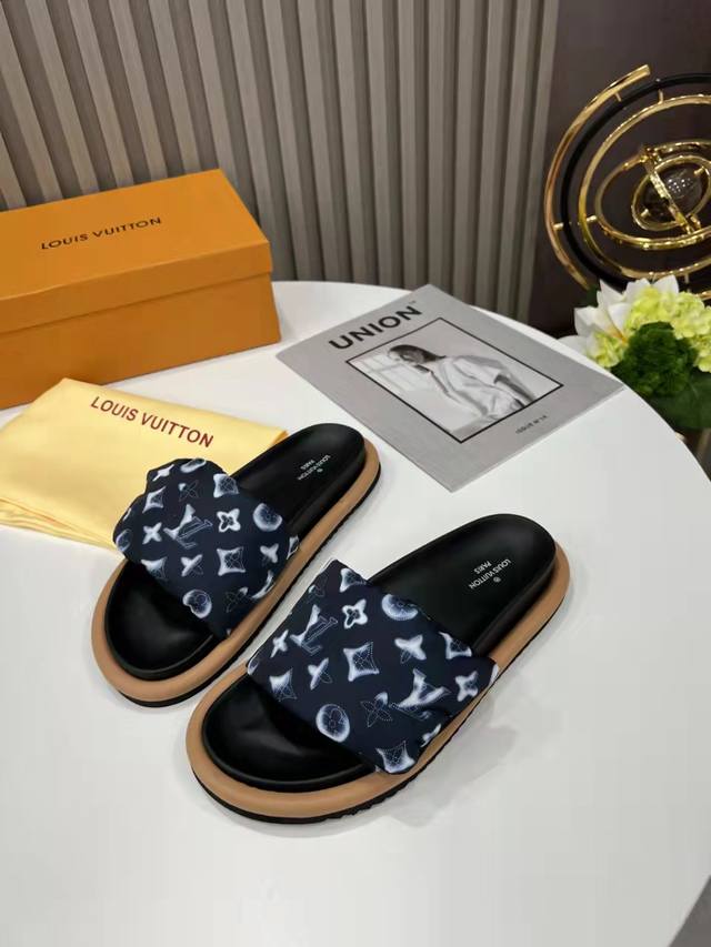 louis Vuitton Louis Vuitton Spring And Summer New Slippers Are On Sale. 1:1 H