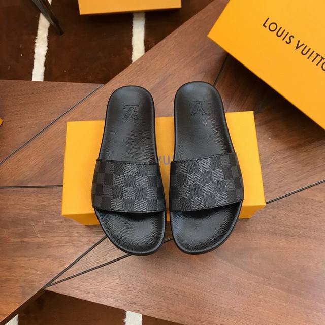 louis Vuitton Spring And Summer Men's Flip Flops As An Active Group In The Fa