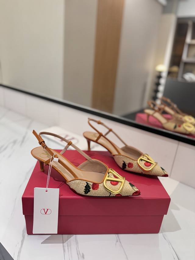 Factory Price Pp Valen~Tinovlogosignature2025 Spring And Summer Series Cherry Fa