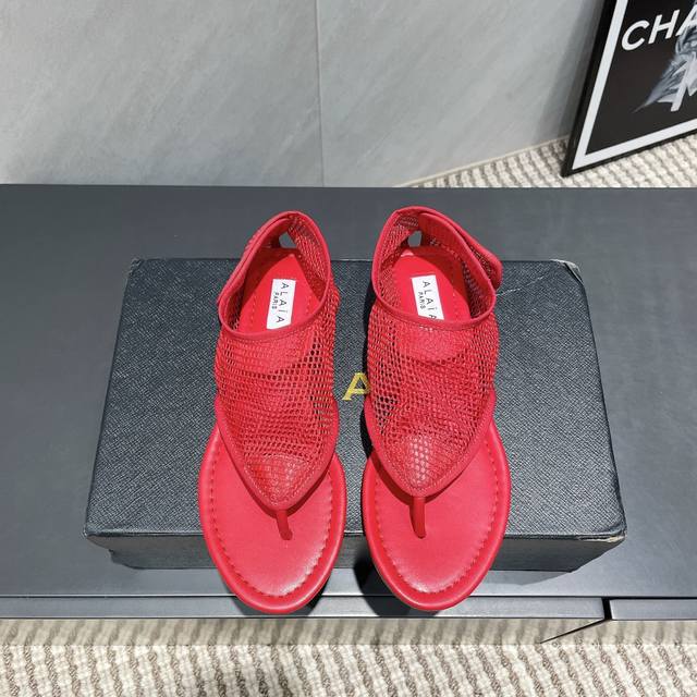 Factory: Exclusive Top Version Niche Alaia 2025Vs Summer Sandals Series Retro Fl