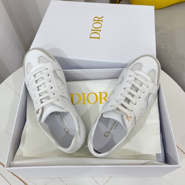 dior New Spring And Summer White Shoes The White Shoes You Fall In Love With
