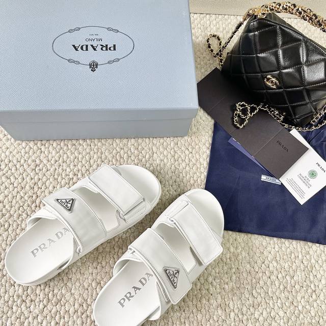 prada Prada P Home New Summer Flat Beach Sandals Velcro Sandals Regular Size: