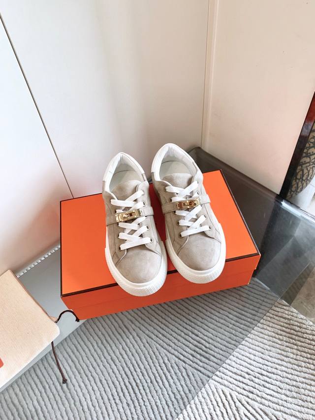 Men's +10 Couple's Hermes Bouncing H Kelly Buckle Casual Sneakers Color Matching