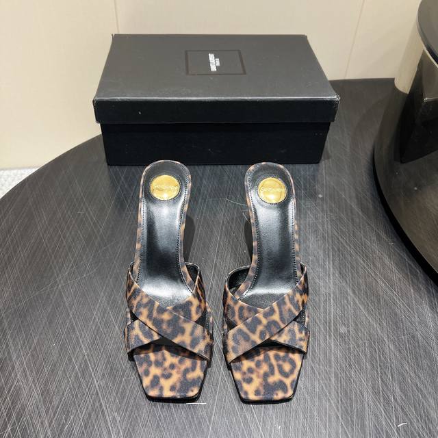 Factory: Exclusive Top Version Saint Laurent 2025 Spring And Summer New Series P