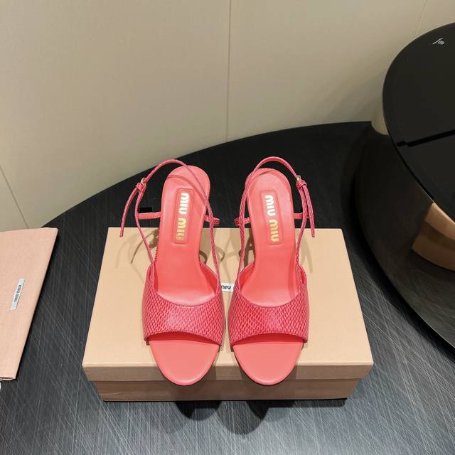 Exclusive Factory Version Miu Miu 2025Vs Spring And Summer New Sandal Series Rou