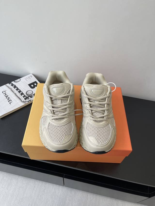 dior X Kaws Joint Model B35 Capsule Couple Series Hollow Mesh Sneakers This N