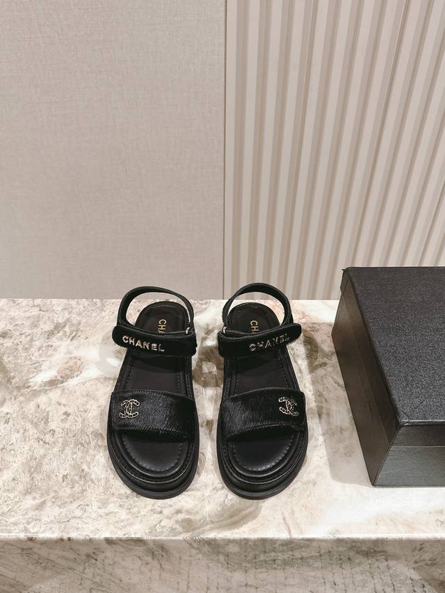 Summer Classic Logo Beach Sandals, The Latest Counter Model, Original Developmen