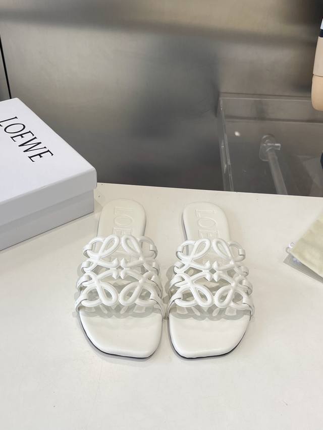 Factory Price P Loewe 25Ss New Spring And Summer Slippers Are Crazy Popular. The