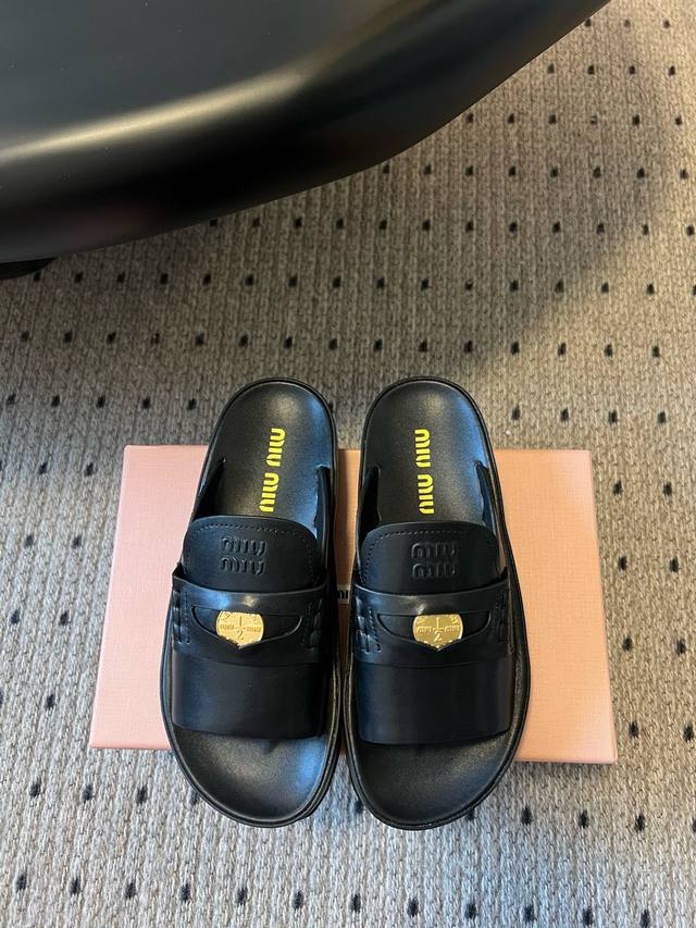 miu Mi* 25Ss Spring And Summer New Gold Coin Beach Slippers Miu Now Smells So