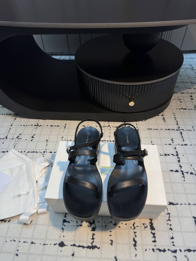 the Row 2025 Newest Thick-Soled Sandals From A Young American Brand. Needless