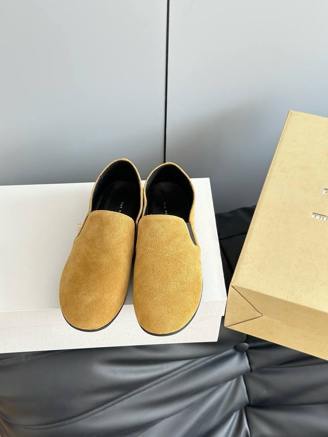 the Row's New Soft-Soled Loafers Are Very Easy To Wear. They Are A Must-Have