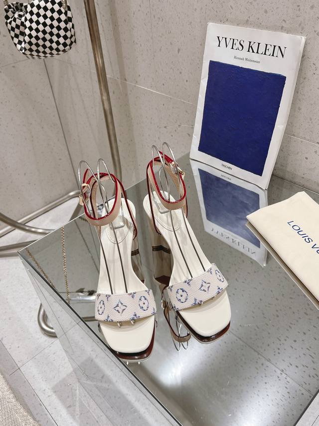 lv Plum Blossom Heel Sandals The Top Version Of Lv's New Sandals This Silhoue