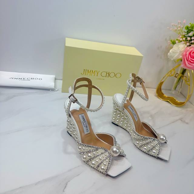 Factory Jimmy Choo Is A Very Comprehensive And Distinguished Fashion Lifestyle B