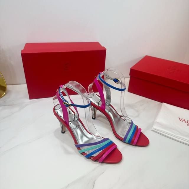 Factory Valentino Valentino 2025Ss Early Spring New Product Valentino Garavani's
