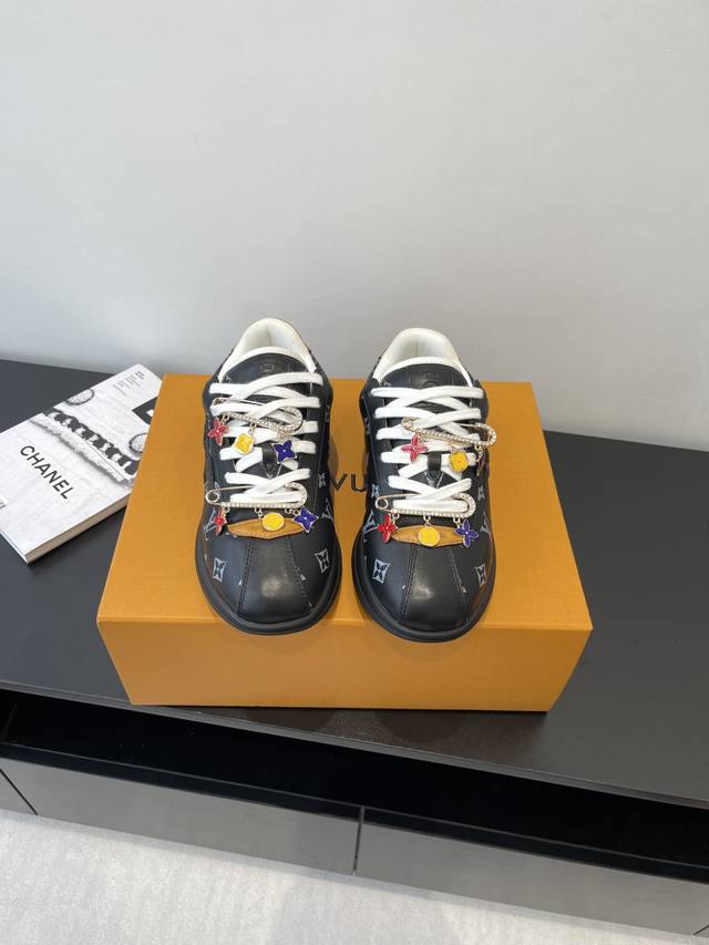 Top Version Women's And Men's Louis Vuitton 25Ss New Cute Sneakers Buttersoft Sn